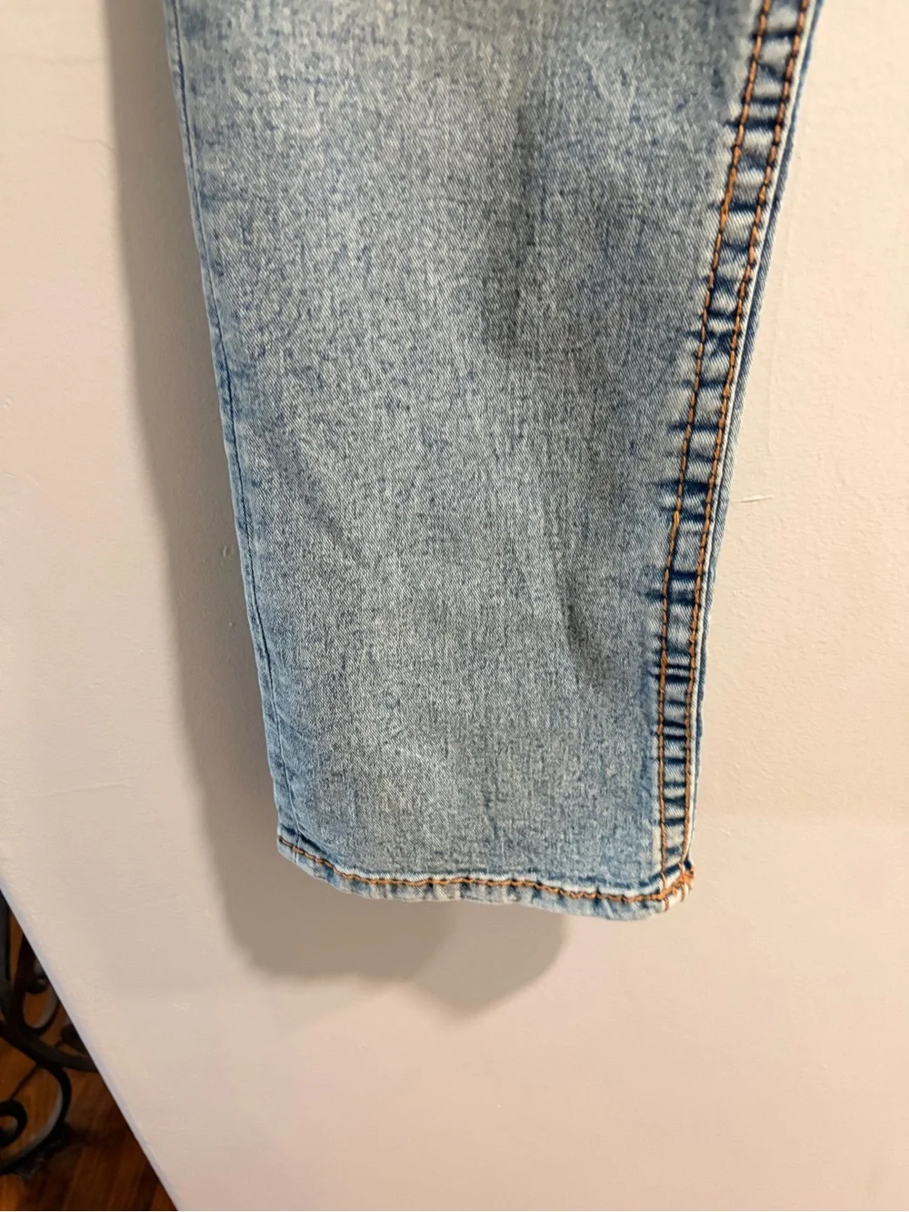 True Religion Mens Light Blue Denim Jeans - RICKY Relaxed Straight